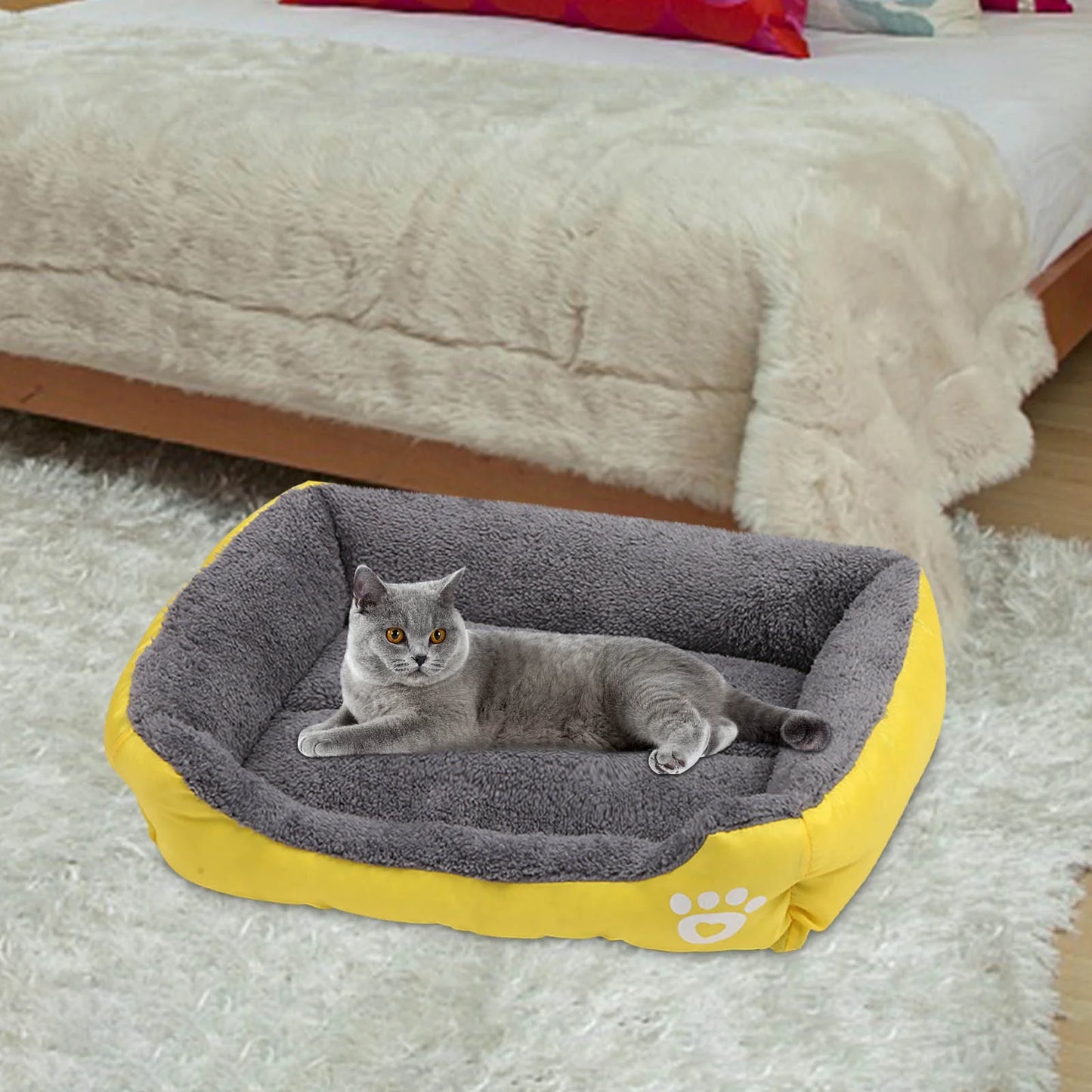 Small Dog Winter Warmth Bed - Cozy Pet Sleeping Solution and Supplies